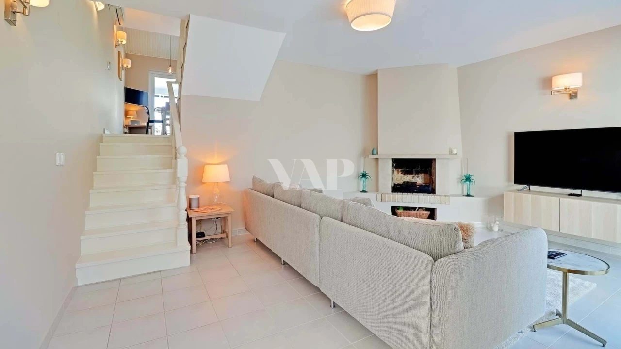 Moradia T3 para Arrendamento em Quarteira Foto 4