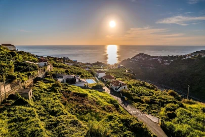 Moradia T4 para Venda em Ribeira Brava