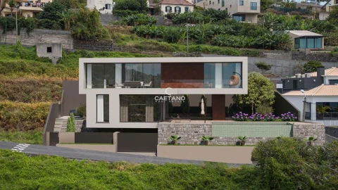 Moradia T4 para Venda em Ribeira Brava