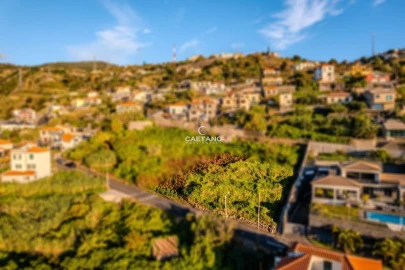 Moradia T4 para Venda em Ribeira Brava