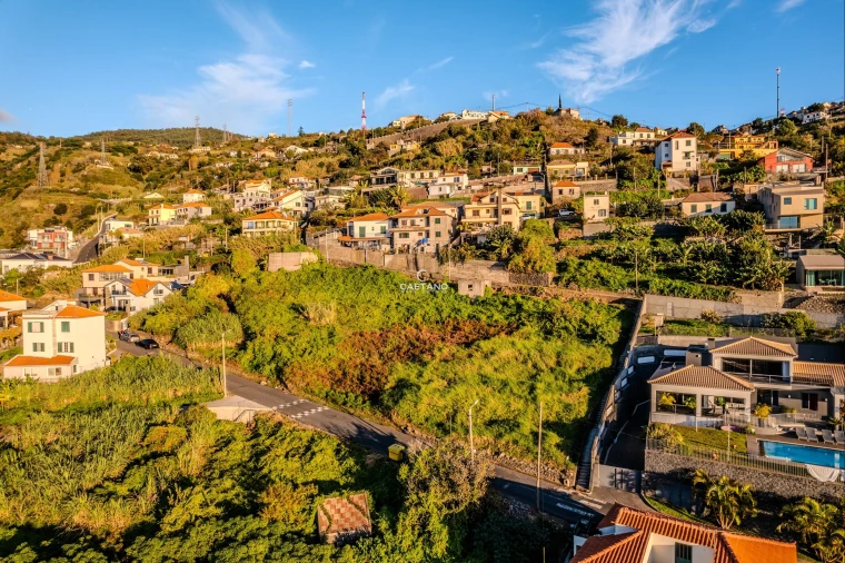 Moradia T4 para Venda em Ribeira Brava Foto 10