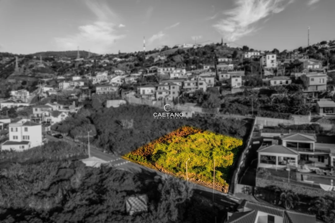 Moradia T4 para Venda em Ribeira Brava Foto 8