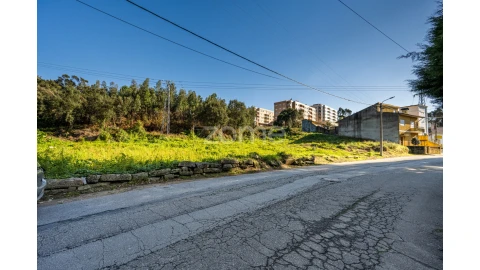 Terreno para Venda em Fânzeres e São Pedro da Cova