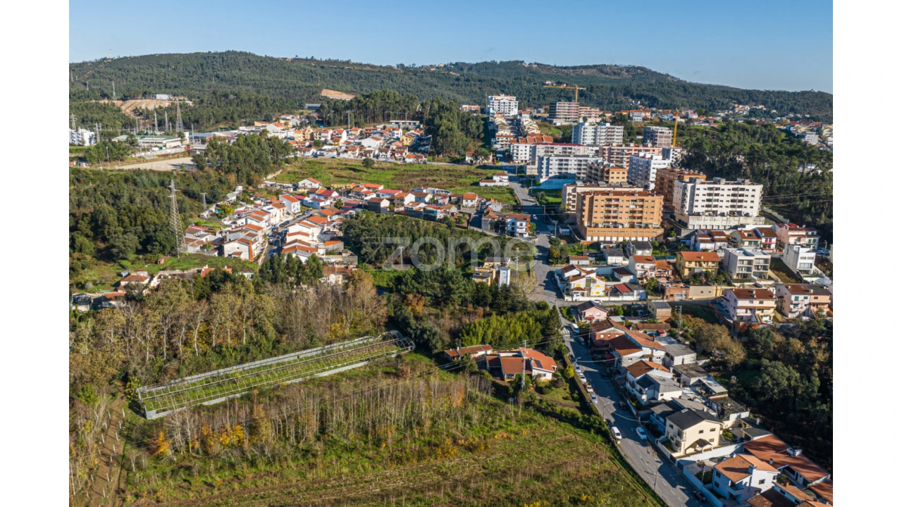 Terreno para Venda em Fânzeres e São Pedro da Cova Foto 6