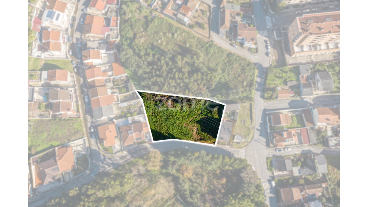 Terreno para Venda em Fânzeres e São Pedro da Cova Foto 2
