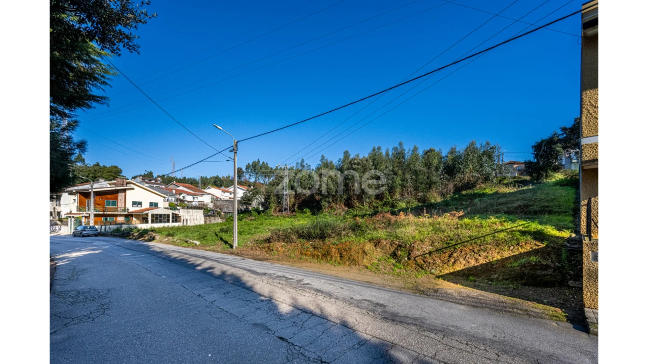 Terreno para Venda em Fânzeres e São Pedro da Cova Foto 5