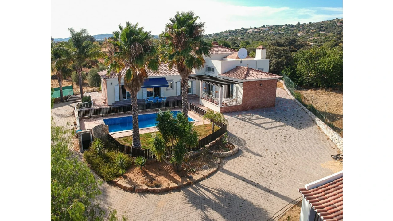 Moradia T4 para Venda em São Brás de Alportel Foto 1