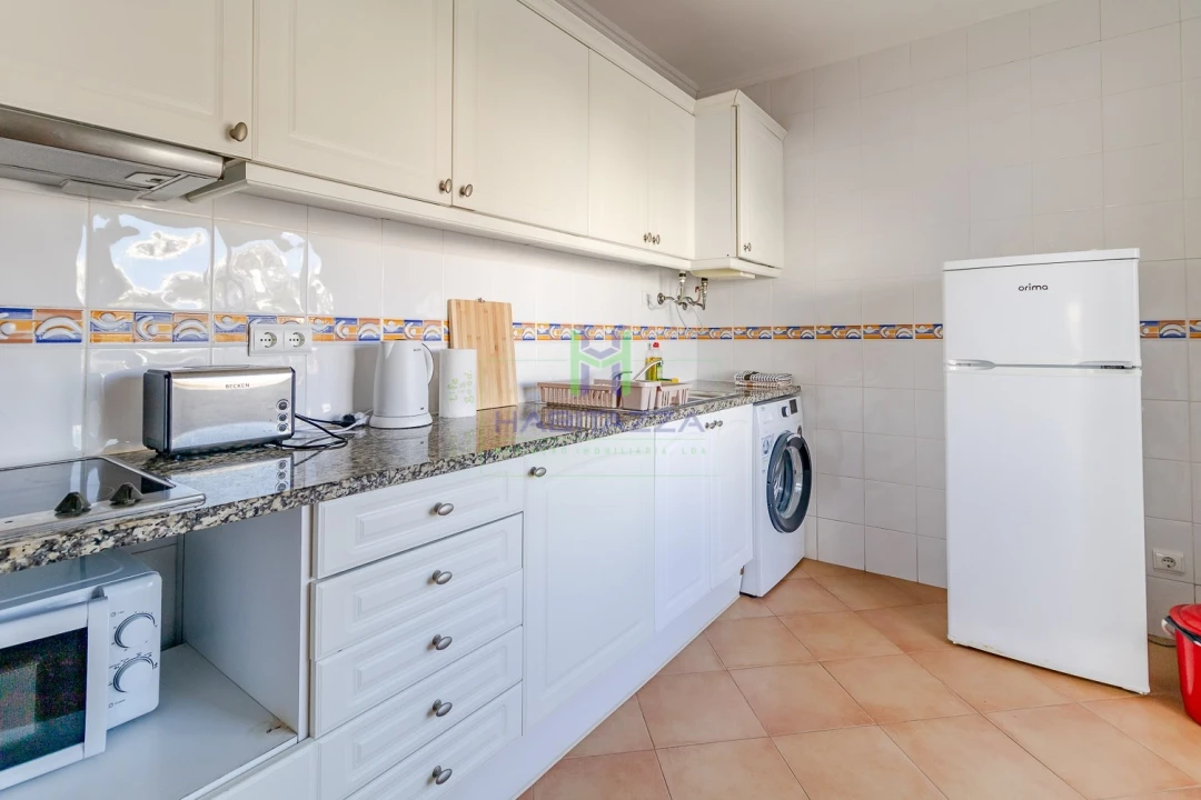 Apartamento T1 para Arrendamento em Luz Foto 11