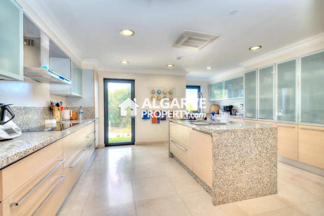 Moradia T9 para Venda em Conceição e Cabanas de Tavira Foto 11