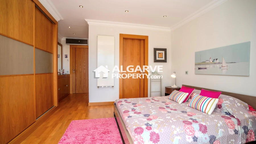 Moradia T9 para Venda em Conceição e Cabanas de Tavira Foto 30