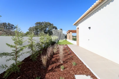 Moradia T4 para Venda em Lagoa e Carvoeiro