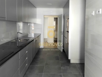 Apartamento T3 para Venda em Cedofeita, Santo Ildefonso, Sé, Miragaia, São Nicolau e Vitória