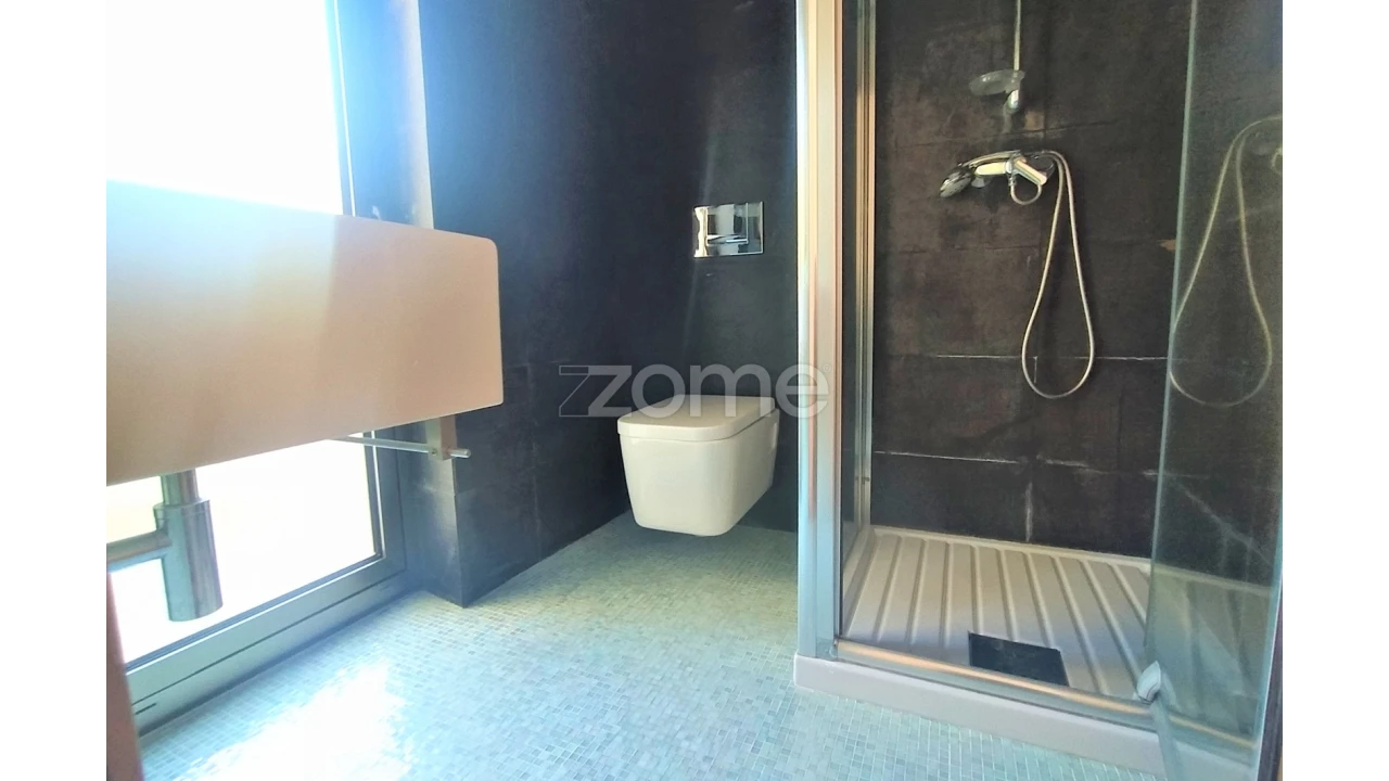 Moradia T4 para Venda em Teixeira e Teixeiró Foto 34