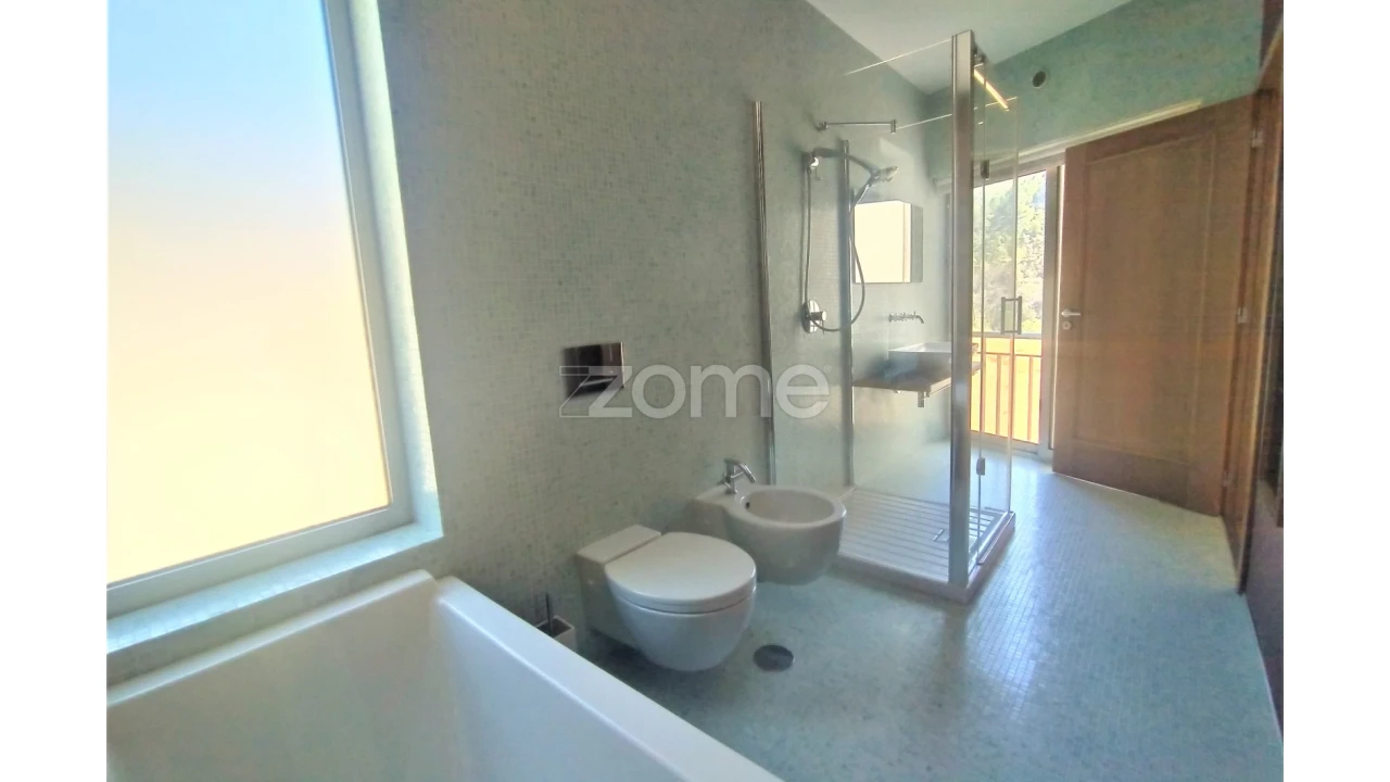 Moradia T4 para Venda em Teixeira e Teixeiró Foto 29