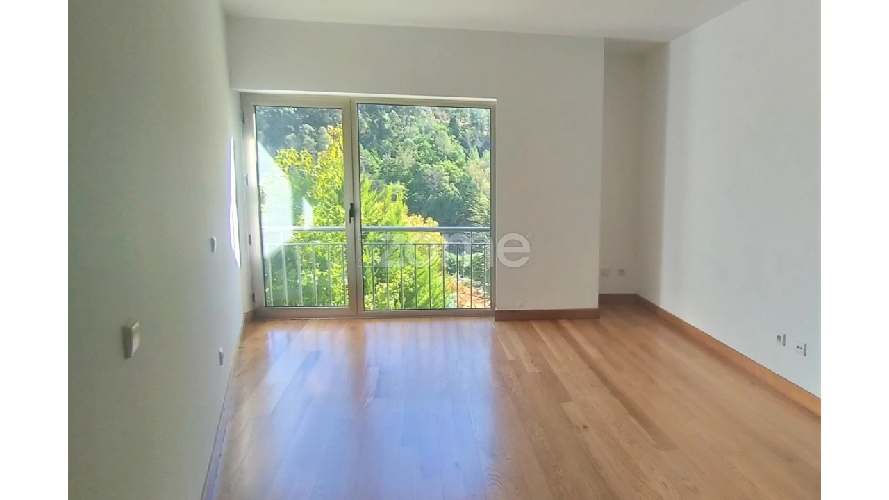 Moradia T4 para Venda em Teixeira e Teixeiró Foto 23