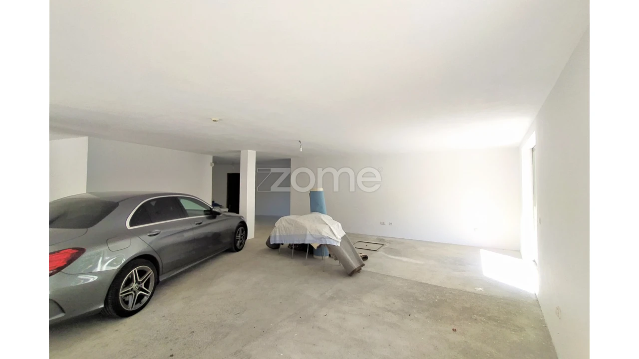 Moradia T4 para Venda em Teixeira e Teixeiró Foto 51