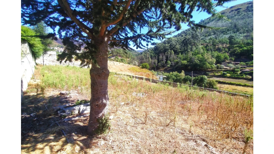 Moradia T4 para Venda em Teixeira e Teixeiró Foto 65