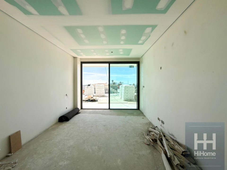 Apartamento T3 para Venda em Camara de Lobos Foto 8