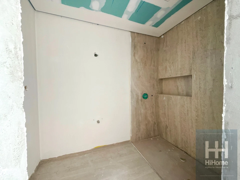 Apartamento T3 para Venda em Camara de Lobos Foto 9