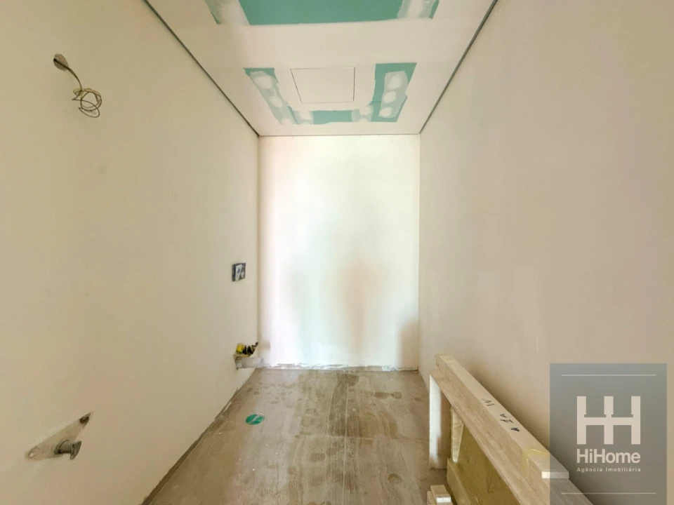 Apartamento T3 para Venda em Camara de Lobos Foto 10