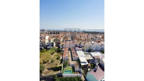 Prédio para Venda em Penha de França