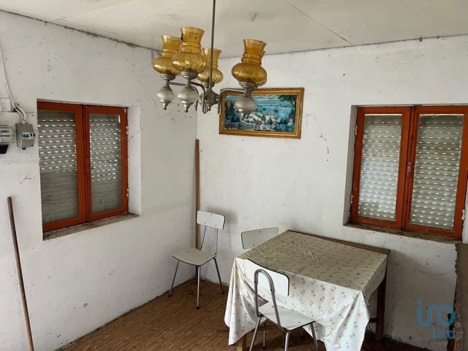 Moradia T2 para Venda em Figueiredo de Alva Foto 9