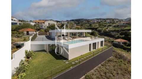 Moradia T3 para Venda em Estreito da Calheta