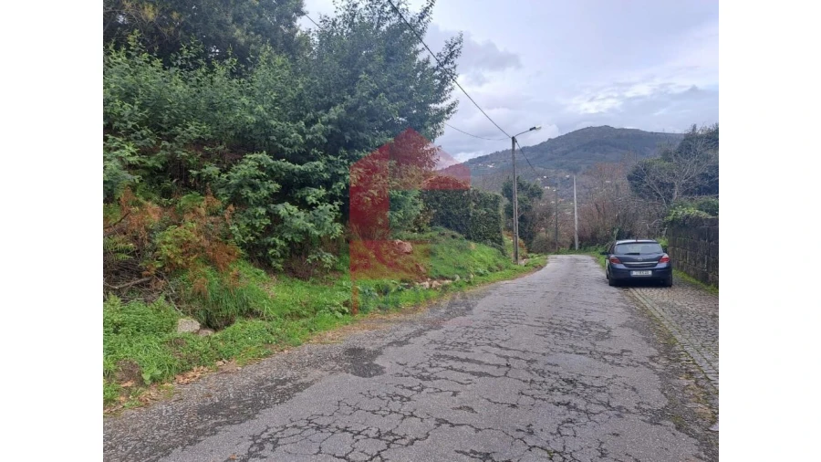Terreno para Venda em Valbom (São Pedro), Passô e Valbom (São Martinho) Foto 11