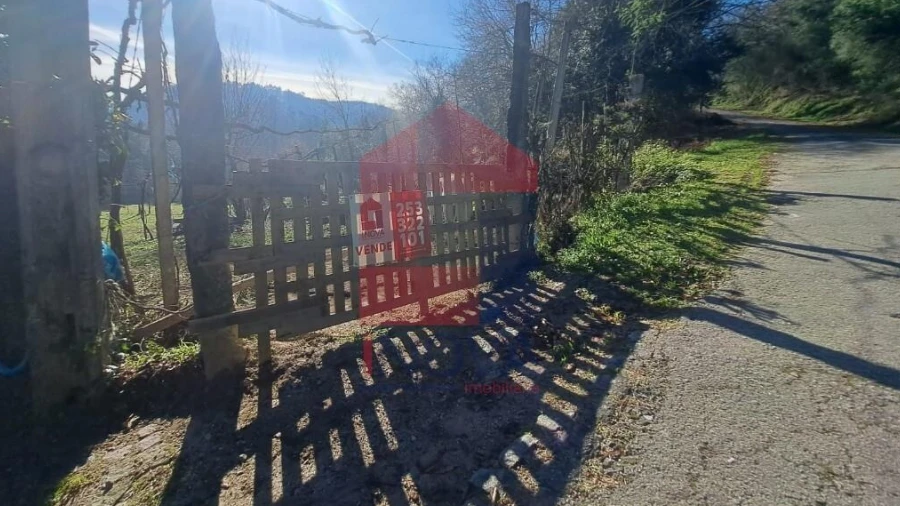Terreno para Venda em Valbom (São Pedro), Passô e Valbom (São Martinho)