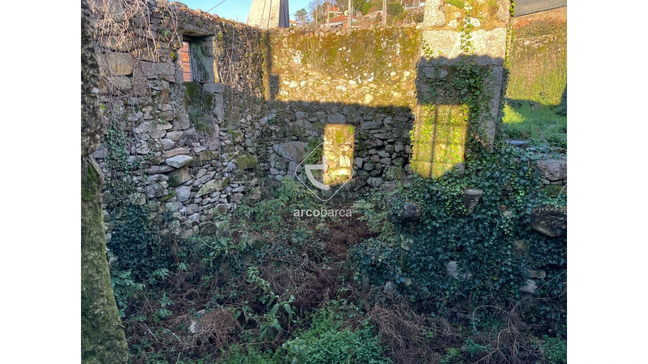 Moradia T2 para Venda em Insalde e Porreiras Foto 9