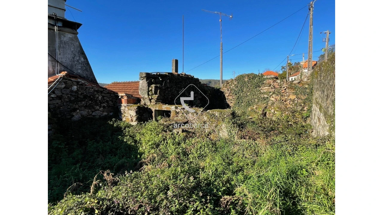 Moradia T2 para Venda em Insalde e Porreiras Foto 18