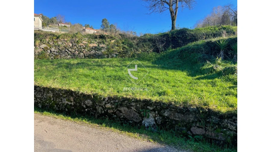 Moradia T2 para Venda em Insalde e Porreiras Foto 23