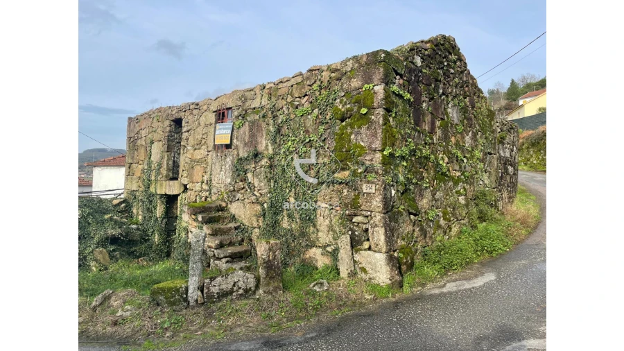 Moradia T2 para Venda em Insalde e Porreiras