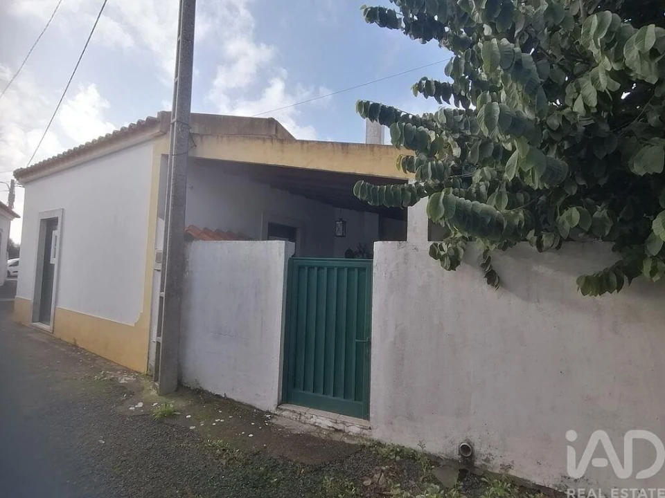 Moradia T3 para Venda em Abitureiras Foto 3