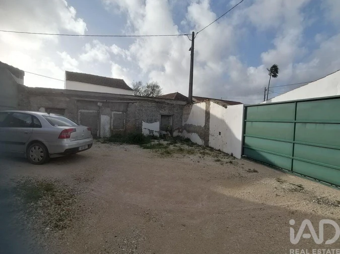 Moradia T3 para Venda em Abitureiras Foto 5