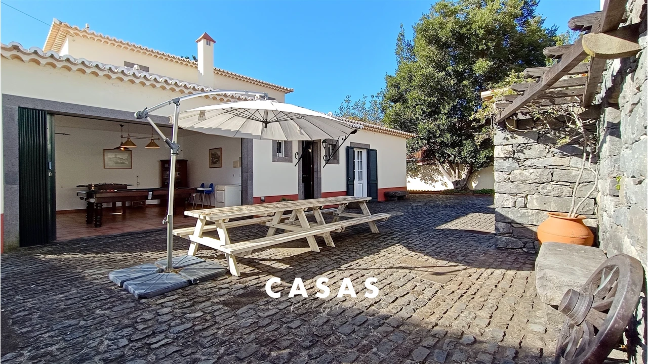 Moradia T5 para Venda em Canhas Foto 9