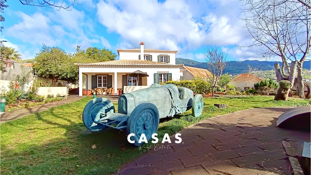 Moradia T5 para Venda em Canhas Foto 2