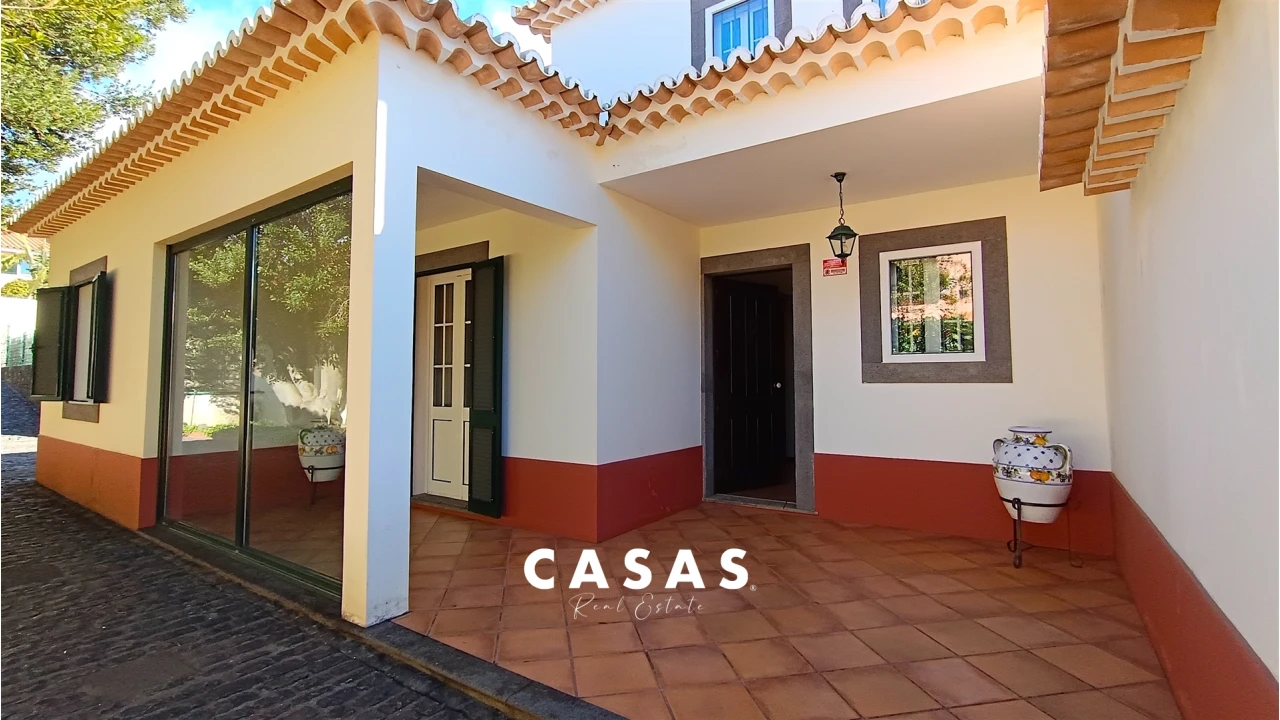 Moradia T5 para Venda em Canhas Foto 20