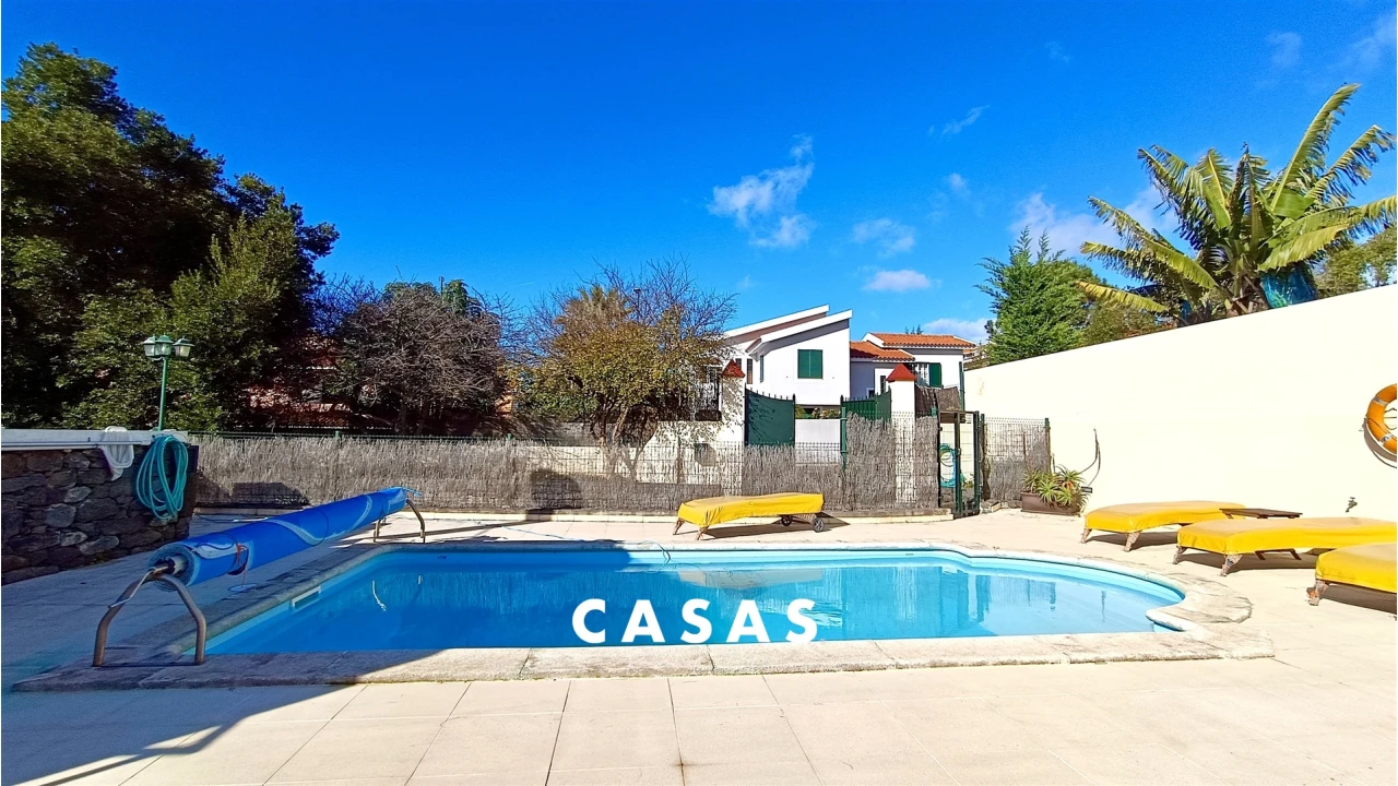 Moradia T5 para Venda em Canhas Foto 4