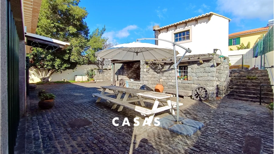 Moradia T5 para Venda em Canhas Foto 10