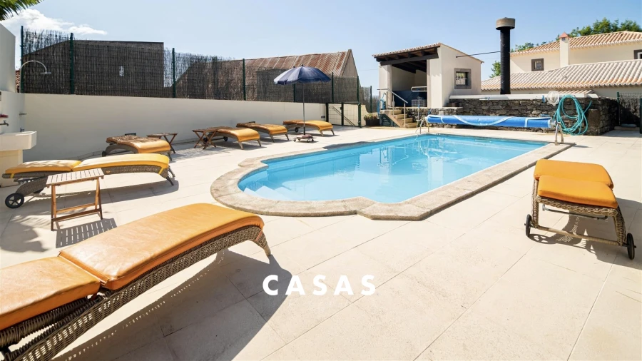 Moradia T5 para Venda em Canhas Foto 5