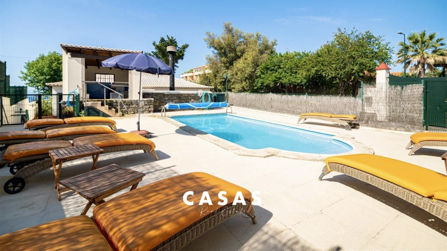 Moradia T5 para Venda em Canhas Foto 1