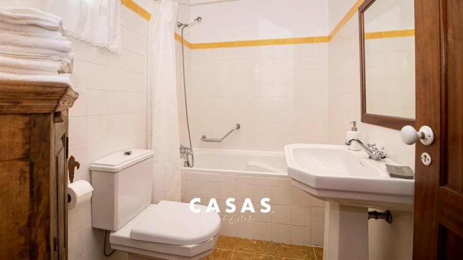 Moradia T5 para Venda em Canhas Foto 40