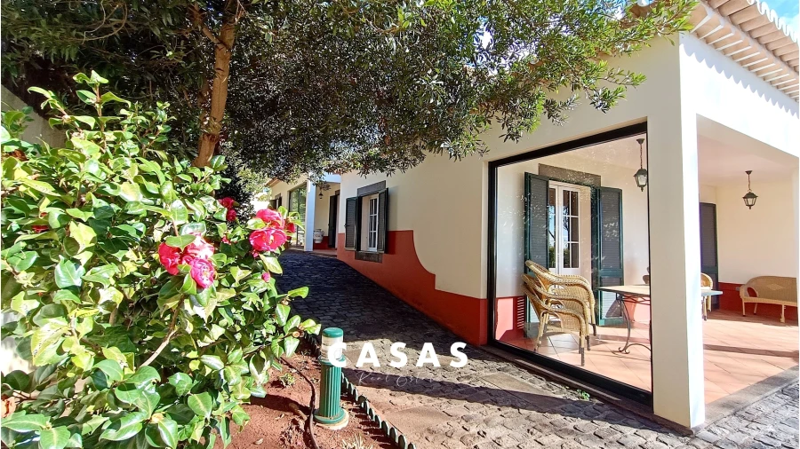 Moradia T5 para Venda em Canhas Foto 22