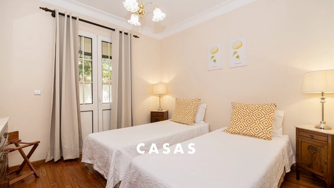 Moradia T5 para Venda em Canhas Foto 43