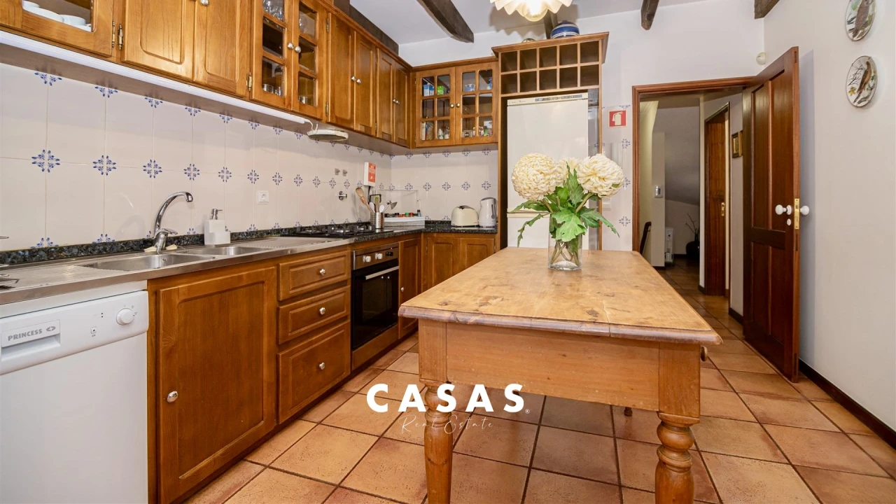 Moradia T5 para Venda em Canhas Foto 36