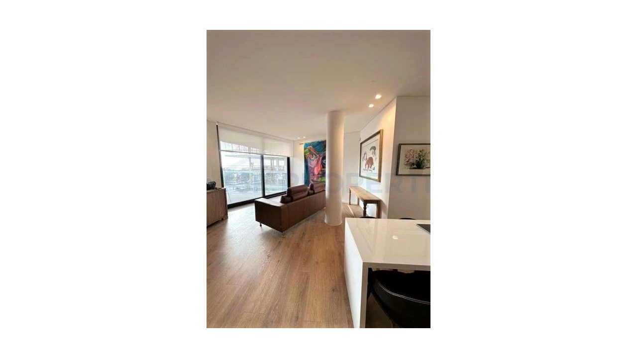 Apartamento T2 para Venda em Olhão Foto 3