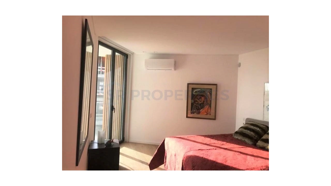 Apartamento T2 para Venda em Olhão Foto 12