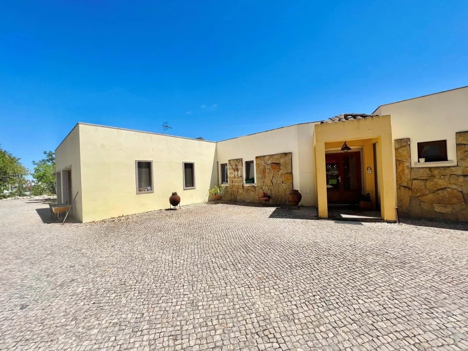Moradia T5 para Venda em São Brás de Alportel Foto 26