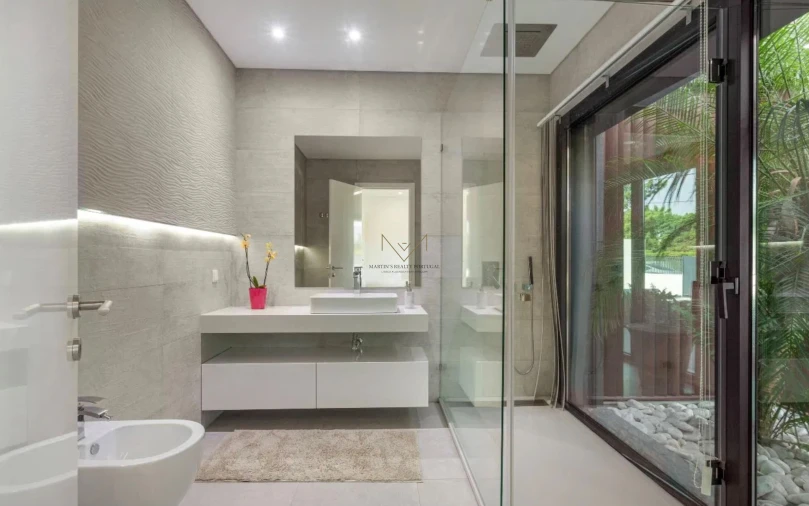 Moradia T4 para Venda em Corroios Foto 14